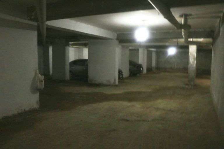 لتوفير التكاليف وحماية سياراتها