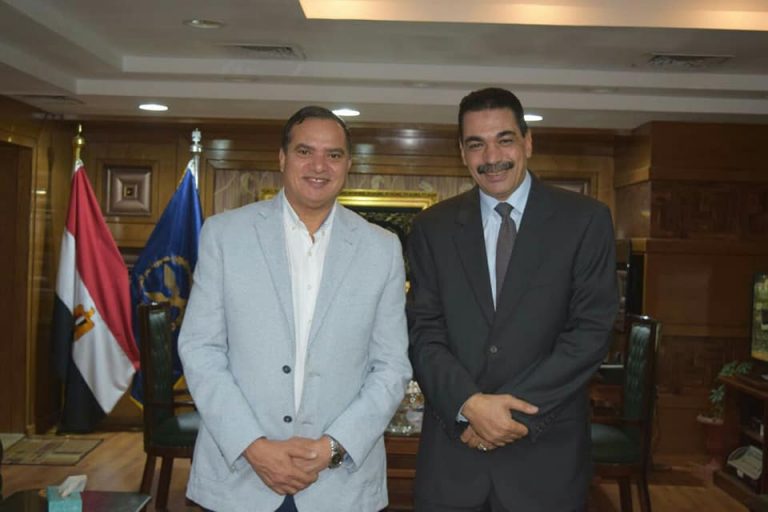 عزيز يهنئ ‘‘ الشافعي ‘‘ مدير أمن سوهاج الجديد