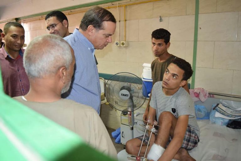 مستشفى جامعة سوهاج تٌنهي ١٨٤ عملية جراحية من قوائم الانتظار