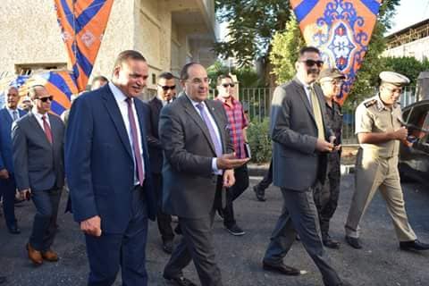 محافظ سوهاج ورئيس الجامعة يؤديان صلاة العيد وسط أبناء المحافظة