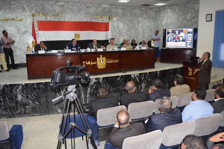 رئيس جامعة سوهاج يشارك في اجتماع المجلس التنفيذي للمحافظة