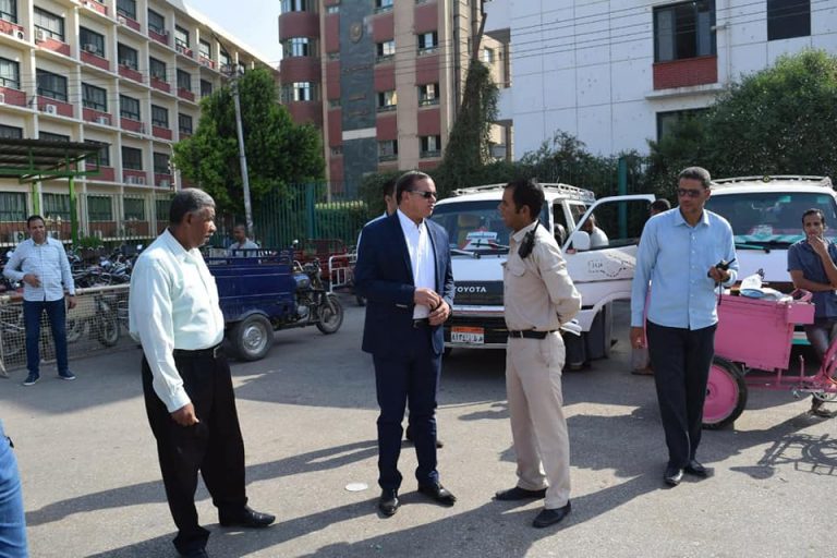 جولة ميدانية لمتابعة سير العملية التعليمية بجامعة سوهاج