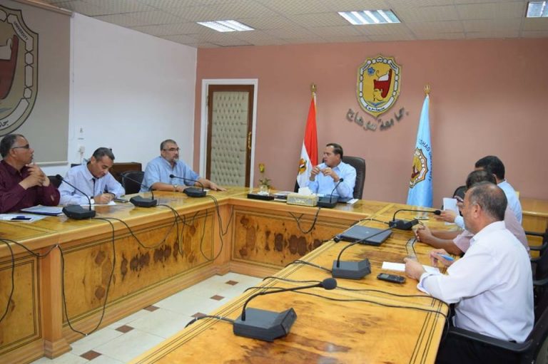 إنهاء شبكة الري بجامعة سوهاج أكتوبر المقبل