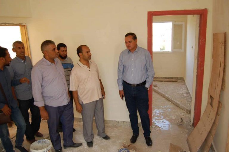 الدكتور أحمد عزيز رئيس الجامعة يتابع الأعمال النهائية للترميم الشامل بمبنى المدينة الجامعية للطلاب ‘‘العارف‘‘، والذي يسع لعدد 156 طالب