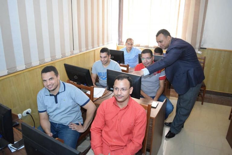 دوره تدريبية لإعداد وتفعيل قواعد البيانات بجامعة سوهاج