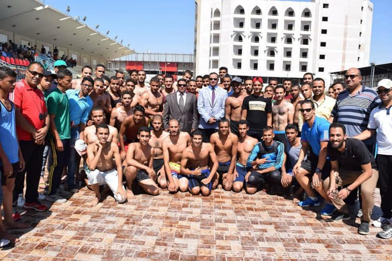 انطلاق بطولة الطلبة فى السباحة بجامعة سوهاج