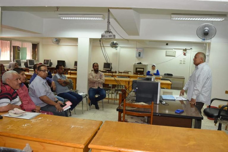 دورة تدريبية لصقل مهارات العاملين برعاية شباب جامعة سوهاج