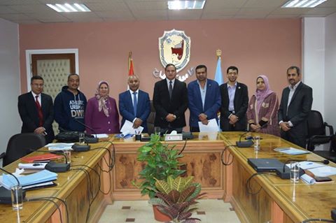 رئيس جامعة سوهاج يتابع آخر استعدادات المؤتمر الأول لجامعات جنوب الصعيد