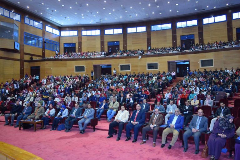 افتتاح فعاليات المؤتمر الطلابى الأول “شباب مصر يرسم طريق التنمية”
