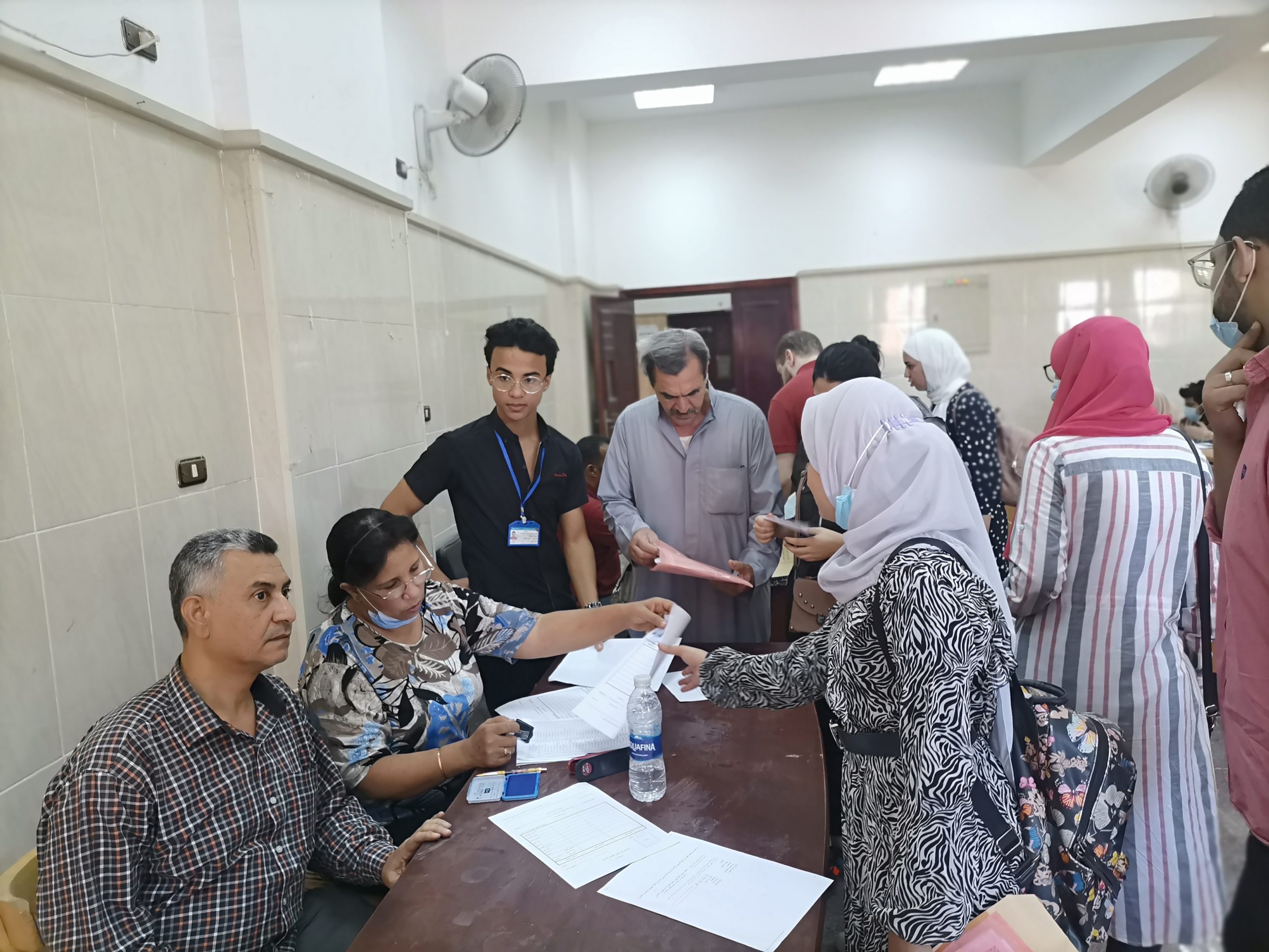 بدا فعليات تقديم الملفات والكشف الطبي لطالبات كلية الالسن