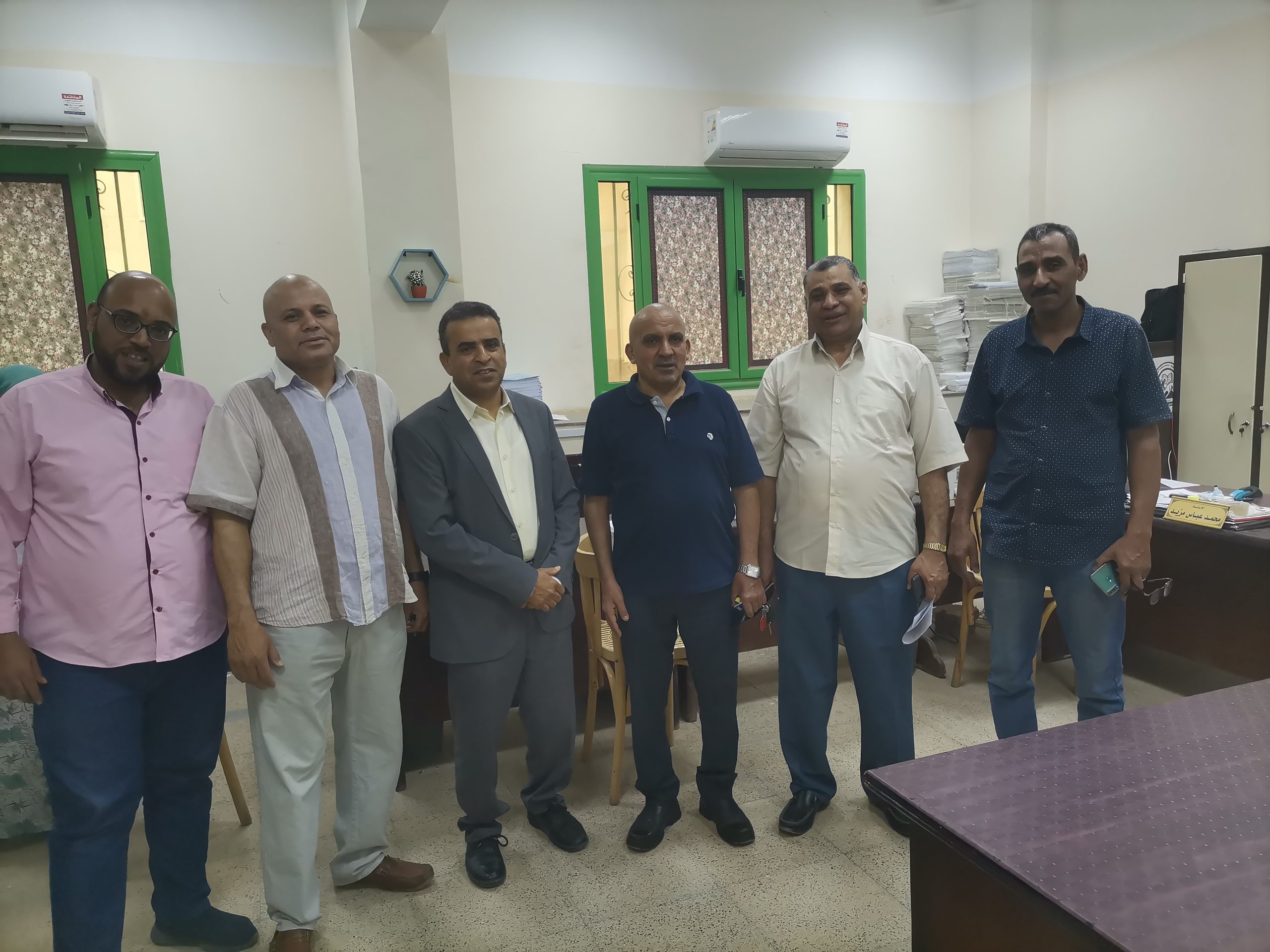 تحت اشراف ا.د صبري توفيق همام وكيل الكلية الألسن وتنمية المجتمع ومفوض بأعمال عميد الكلية الألسن