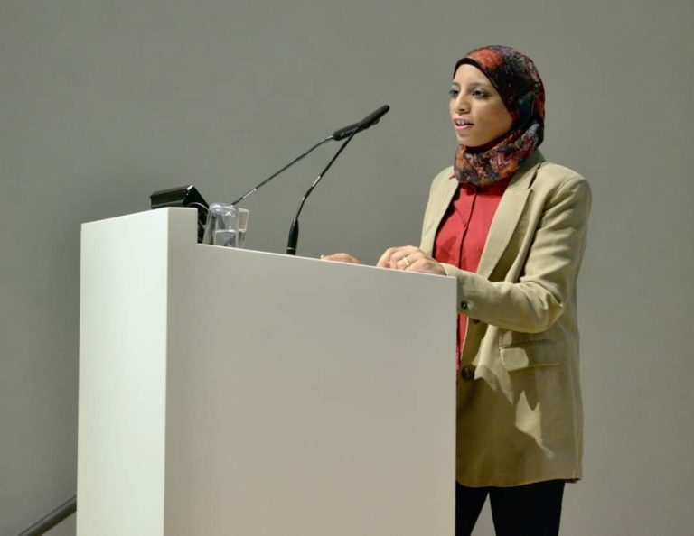 السيد الأستاذ الدكتور ناصر حجي عميد الكلية والسادة أعضاء هيئة التدريس والهيئة المعاونة والسادة العاملين يهنئ الدكتوره شيماء أحمد الصغير لصدور القرار رئيس الجامعة بتجديد الثقه لسيادته بعينه رئيسة قسم اللغة الالمانية بكلية الالسن جامعة سوهاج ا