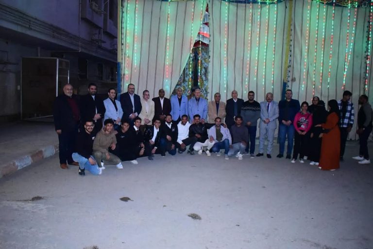 ادته السنوية.. النعماني يحرص علي مشاركة المرضي وذويهم الإفطار في أول أيام رمضان بالخيمة الرمضانية بمستشفى سوهاج الجامعي