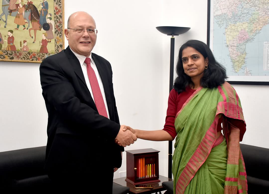 *القائم بأعمال السفير الهندي تستقبل رئيس جامعة سوهاج لبحث سبل التعاون العلمي والأكاديمي*