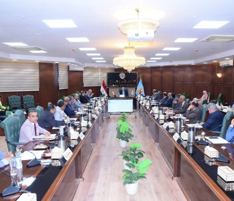 دمت اهلآ للخير سيادة معالي الوزير/حسان النعماني رئيس الجامعة   جامعة سوهاج تتألق بقيادة سيادتكم