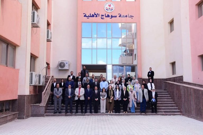 رئيس جامعة سوهاج يستقبل وفدا من معهد جوته الألمانية مرحبا لبحث سبل تعزيز التعاون مع الدولي